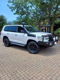 For sale toyota land cruiser 200 D4D V8 A/T GX 2016